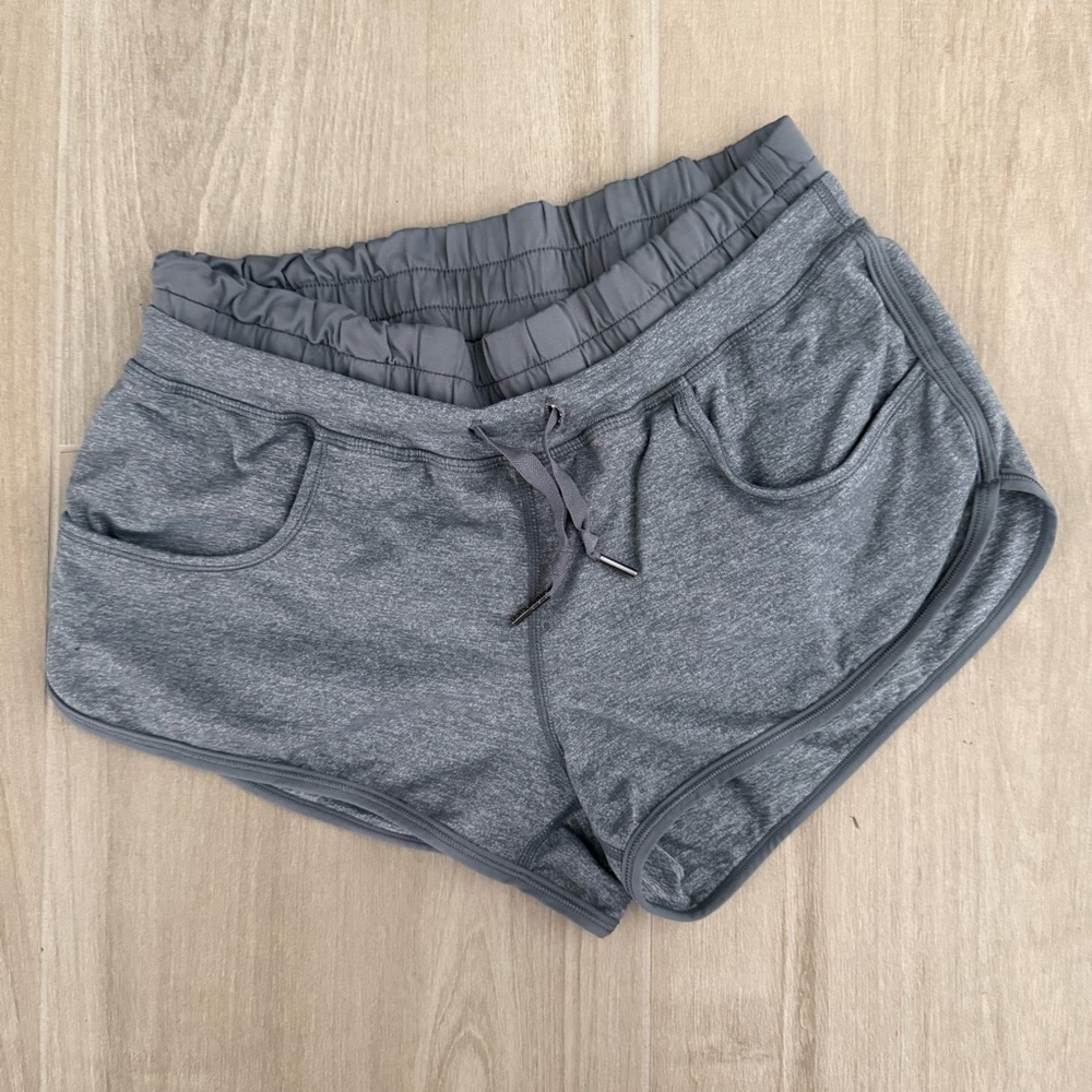 Lululemon Strength and Tone Lounge Drawstring Shorts 4